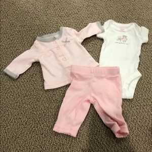 7 piece lot of preemie clothes